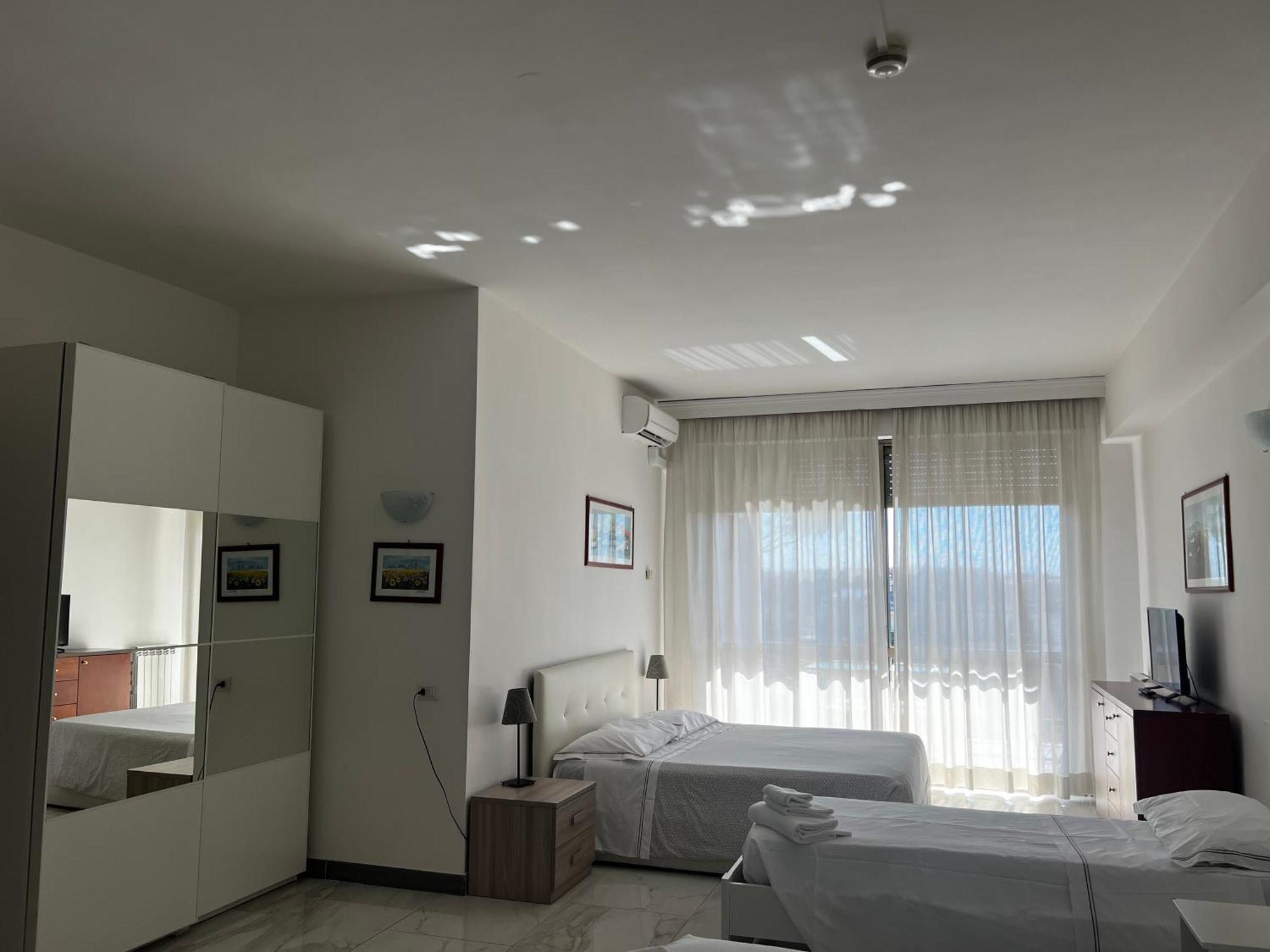 Parco Tirreno Hotel Roma Ngoại thất bức ảnh