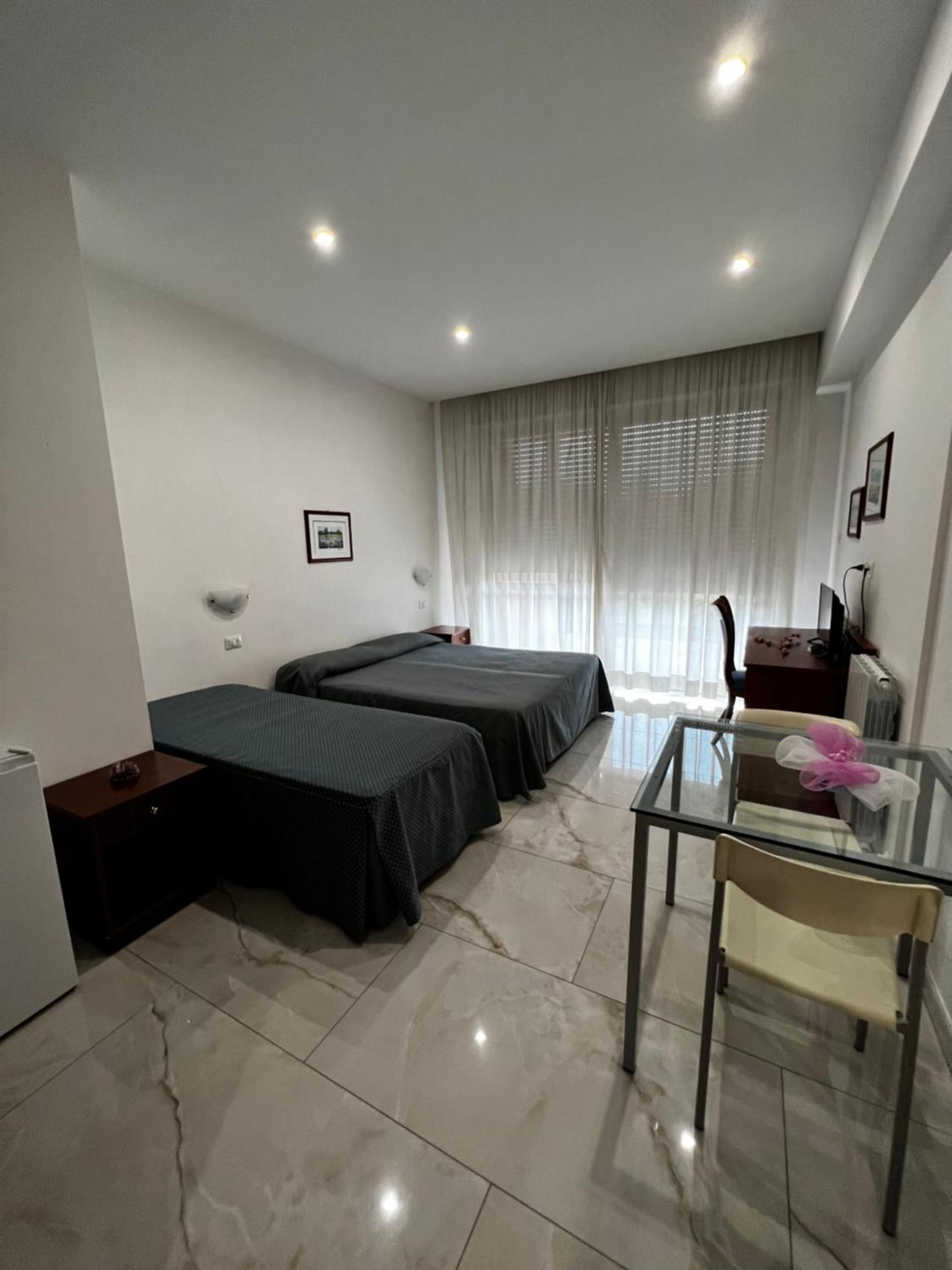 Parco Tirreno Hotel Roma Ngoại thất bức ảnh